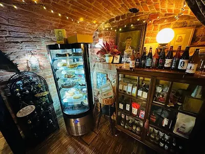 Plumkawka Art Cafe & Wine Bar